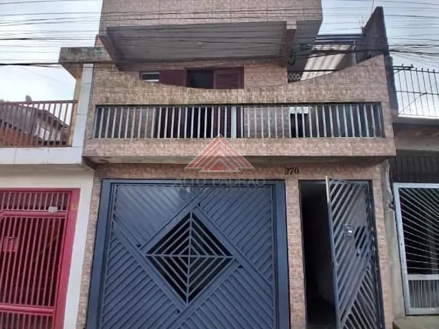 Sobrado com 140m² 3 quartos e 3 banheiros, à venda, no bairro Chácara Maria Francisca em Mauá