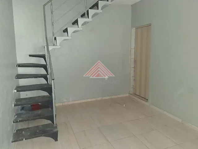 Sobrado com 140m² 3 quartos e 3 banheiros, à venda, no bairro Chácara Maria Francisca em Mauá