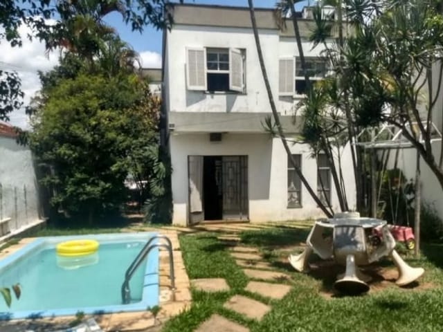 Sobrado com 400m² 4 quartos e 2 banheiros, à venda, no bairro Adalgisa em Osasco