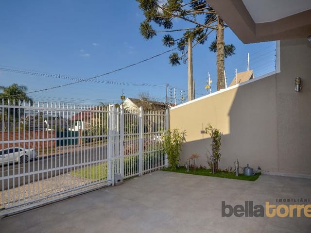 Sobrado com 108m² 2 quartos e 4 banheiros, à venda, no bairro Boa Vista em Curitiba