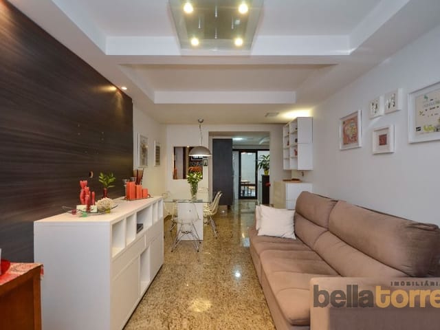 Sobrado com 108m² 2 quartos e 4 banheiros, à venda, no bairro Boa Vista em Curitiba