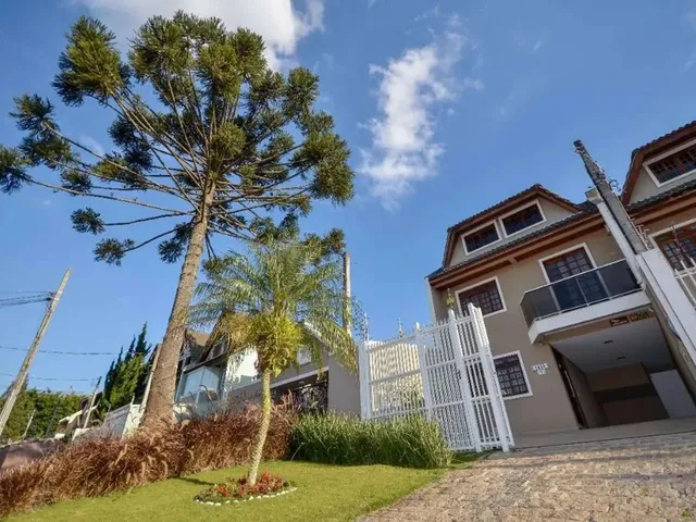 Casa com 108m² 2 quartos e 4 banheiros, para alugar, no bairro Boa Vista em Curitiba