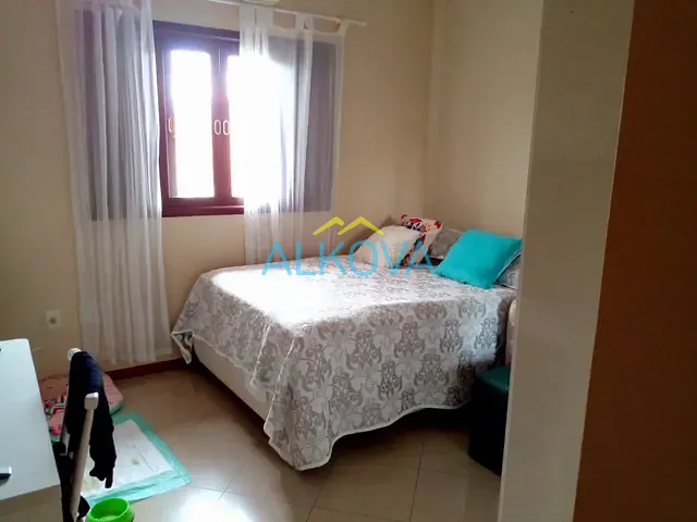 Sobrado com 125m² 4 quartos e 3 banheiros, à venda, no bairro Jardim das Indústrias em São José dos Campos