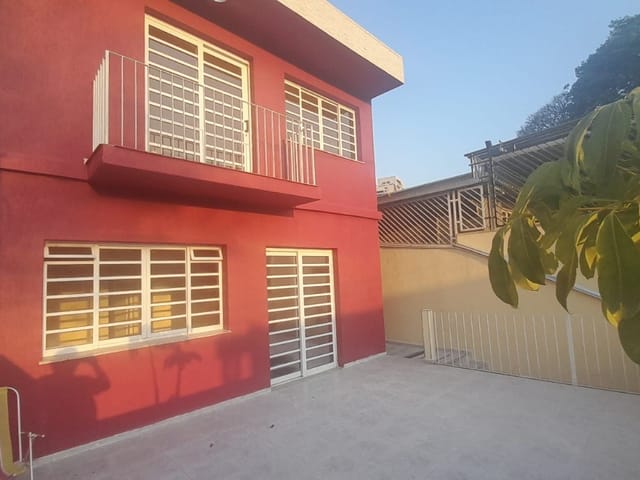 Sobrado com 383m² 5 quartos e 6 banheiros, à venda, no bairro Jardim Vera Cruz em São Paulo