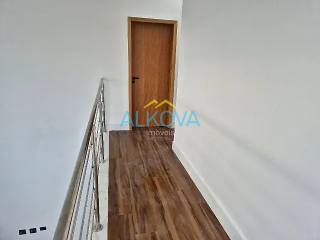 Sobrado com 250m² 4 quartos e 5 banheiros, à venda, no bairro Loteamento Floresta em São José dos Campos