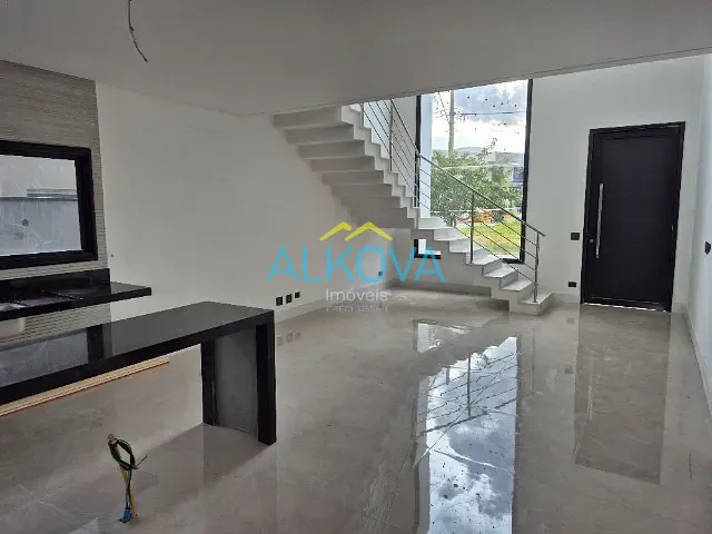 Sobrado com 250m² 4 quartos e 5 banheiros, à venda, no bairro Loteamento Floresta em São José dos Campos