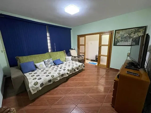 Sobrado com 137m² 3 quartos e 2 banheiros, à venda, no bairro Vila Emílio em Mauá