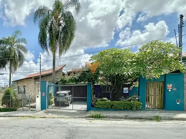 Sobrado com 283m² 4 quartos e 3 banheiros, à venda, no bairro Jardim Jussara em São Paulo