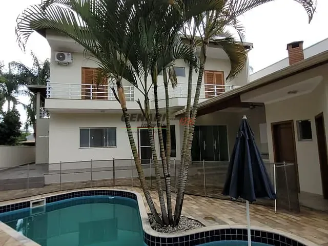 Sobrado com 360m² 5 quartos e 5 banheiros, para alugar, no bairro Altos da Bela Vista em Indaiatuba