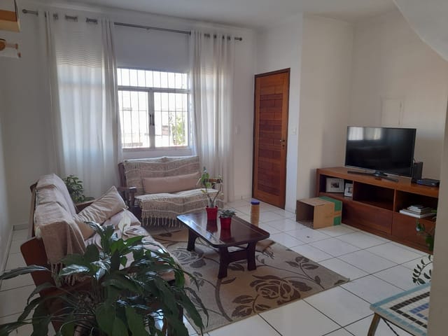 Sobrado com 160m² 3 quartos e 1 banheiro, à venda, no bairro Vila Campo Grande em São Paulo