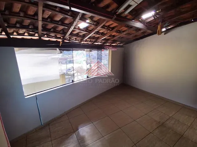 Sobrado com 223m² 2 quartos e 1 banheiro, à venda, no bairro Jardim Zaira em Mauá