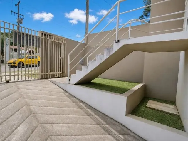 Sobrado com 105m² 3 quartos e 3 banheiros, à venda, no bairro Uberaba em Curitiba