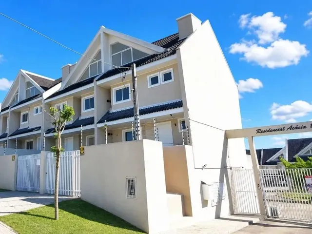 Sobrado com 105m² 3 quartos e 3 banheiros, à venda, no bairro Uberaba em Curitiba