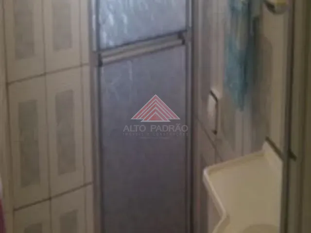 Sobrado 3 quartos e 2 banheiros, à venda, no bairro Vila Nossa Senhora das Vitórias em Mauá