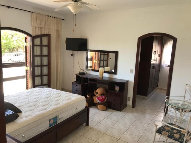 Sobrado com 715m² 6 quartos e 4 banheiros, à venda, no bairro novo horizonte em Piracaia