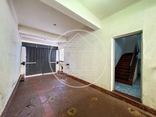 Sobrado com 166m² 3 quartos e 2 banheiros, à venda, no bairro Centro em Mogi das Cruzes