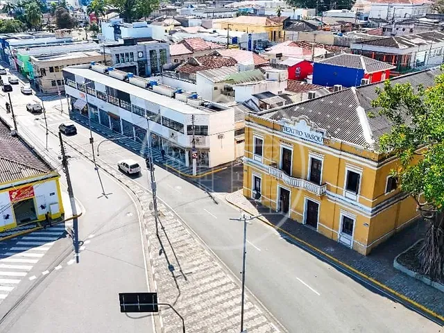 Sobrado com 166m² 3 quartos e 2 banheiros, à venda, no bairro Centro em Mogi das Cruzes