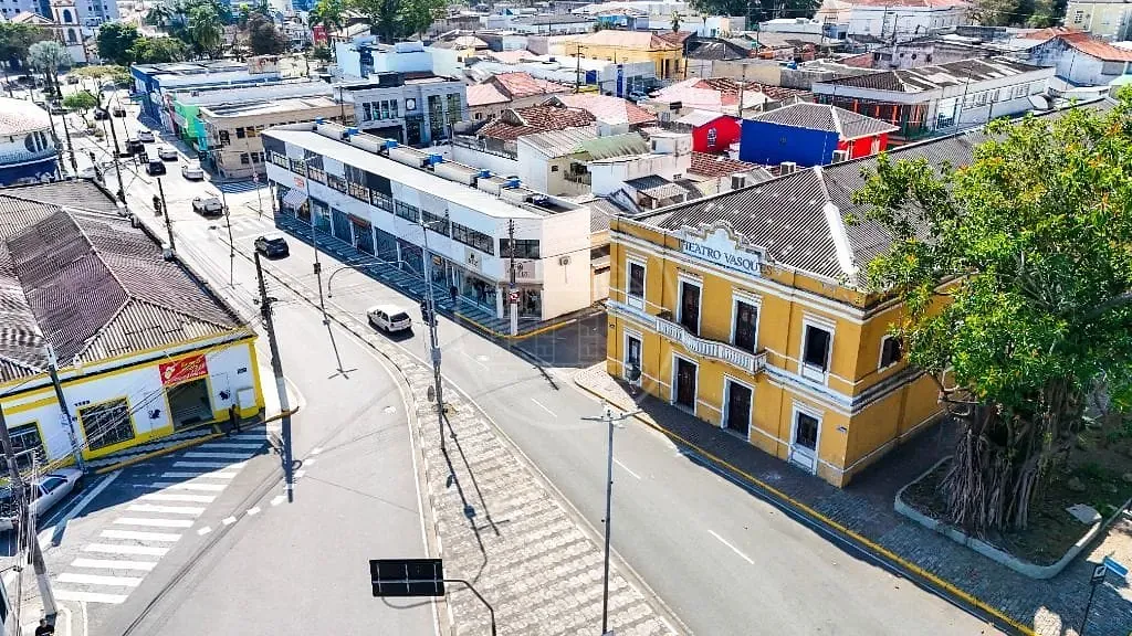 Sobrado, 3 quartos, 258 m² - Foto 2