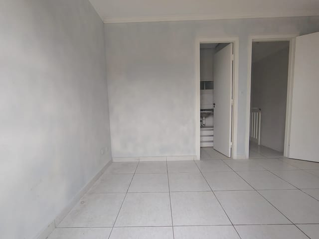 Sobrado com 121m² 2 quartos e 1 banheiro, para alugar, no bairro Vila Monumento em São Paulo