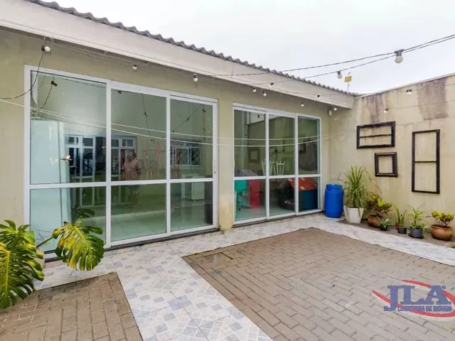Casa com 195m² 4 quartos e 4 banheiros, à venda, no bairro Pilarzinho em Curitiba