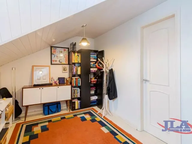 Casa com 195m² 4 quartos e 4 banheiros, à venda, no bairro Pilarzinho em Curitiba