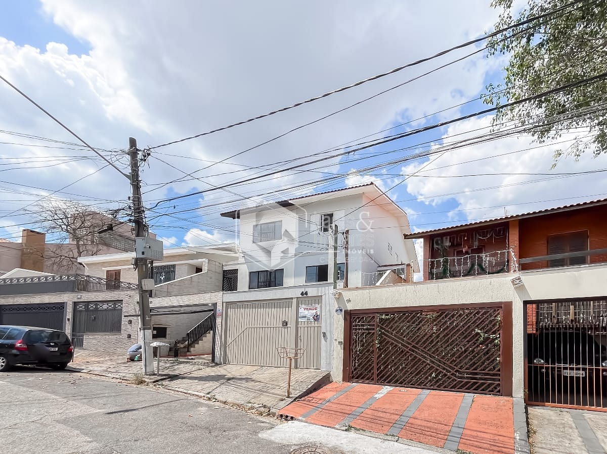 Sobrado, 3 quartos, 243 m² - Foto 2