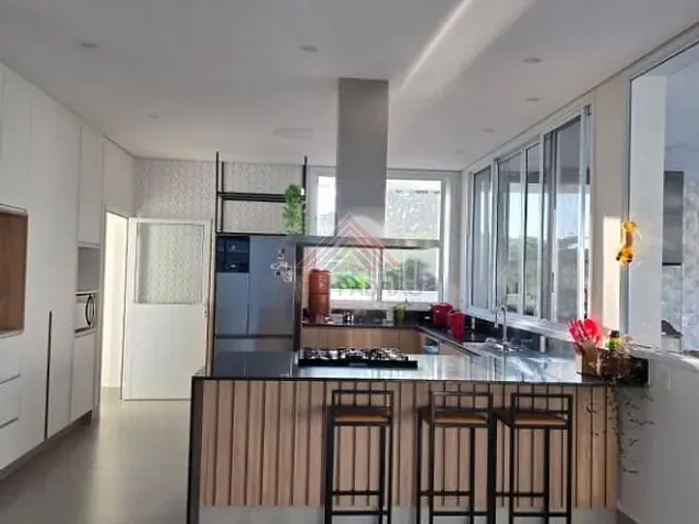 Sobrado com 1340m² 5 quartos e 3 banheiros, à venda, no bairro Parque da Fazenda em Itatiba