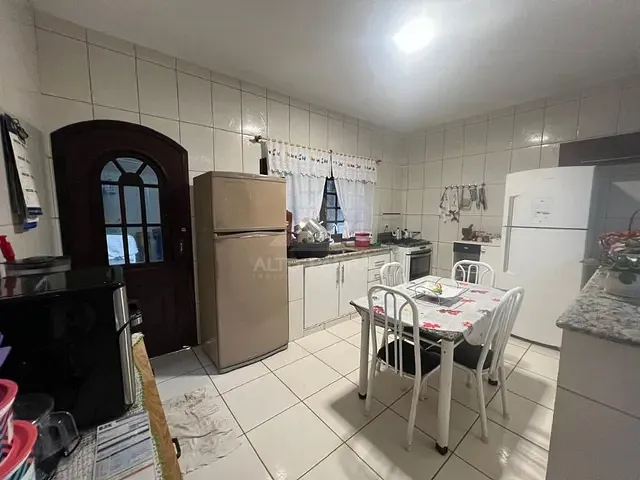 Sobrado com 130m² 3 quartos e 1 banheiro, à venda, no bairro Jardim Mauá em Mauá