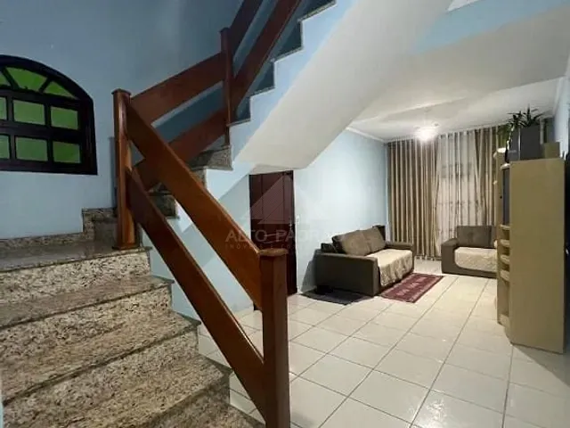 Sobrado com 130m² 3 quartos e 1 banheiro, à venda, no bairro Jardim Mauá em Mauá