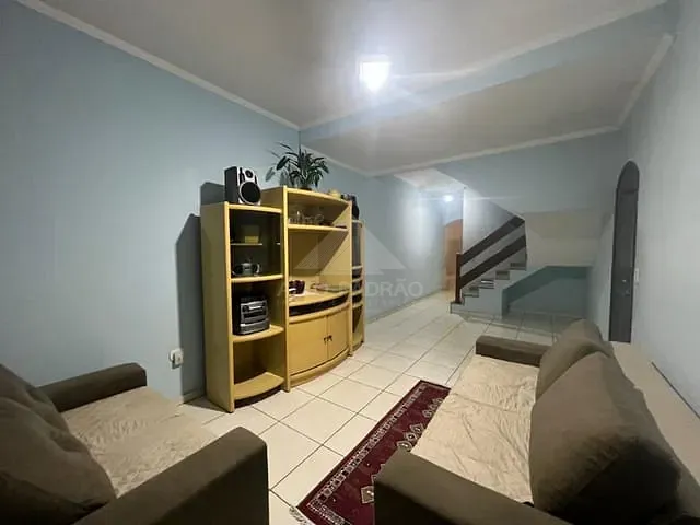 Sobrado com 130m² 3 quartos e 1 banheiro, à venda, no bairro Jardim Mauá em Mauá