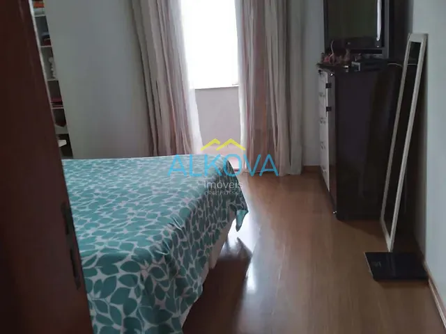 Sobrado com 125m² 3 quartos e 2 banheiros, à venda, no bairro Loteamento Residencial Vista Linda em São José dos Campos
