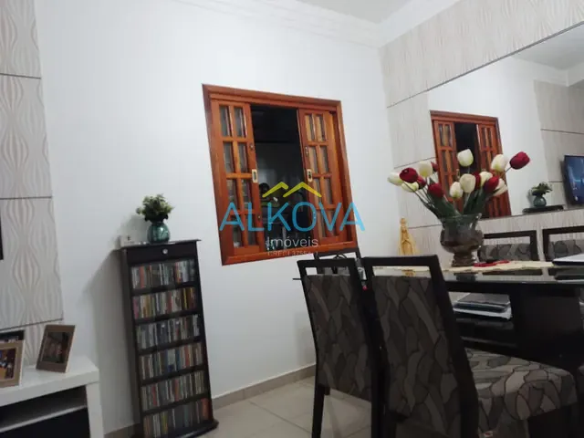 Sobrado com 125m² 3 quartos e 2 banheiros, à venda, no bairro Loteamento Residencial Vista Linda em São José dos Campos