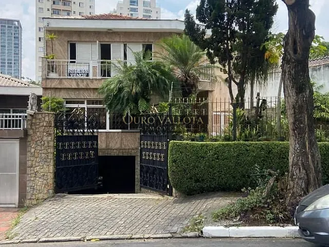Sobrado com 370m², à venda, no bairro Vila Bertioga em São Paulo