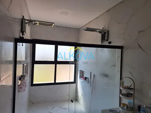 Sobrado com 378m² 4 quartos e 3 banheiros, à venda, no bairro Loteamento Verana em São José dos Campos