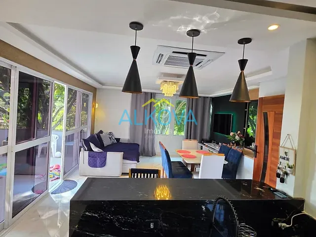 Sobrado com 170m² 3 quartos e 2 banheiros, à venda, no bairro Jardim Limoeiro em São José dos Campos