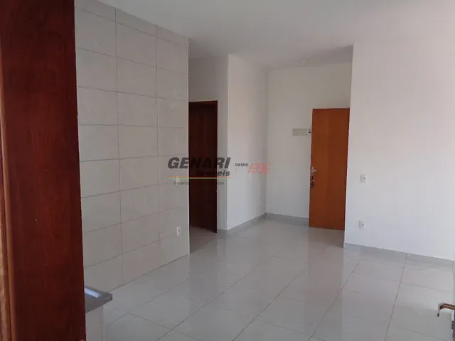 Sobrado com 180m² 3 quartos e 2 banheiros, à venda, no bairro Jardim dos Colibris em Indaiatuba