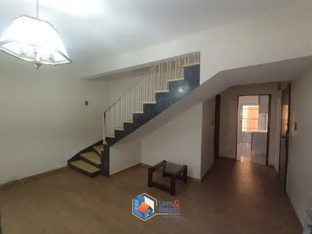 Sobrado com 252m² 4 quartos e 3 banheiros, à venda, no bairro Jardim Ipanema (Zona Sul) em São Paulo