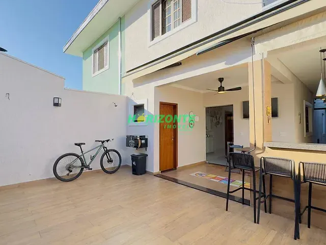 Sobrado com 137m² 3 quartos e 4 banheiros, à venda, no bairro Jardim Satélite em São José dos Campos