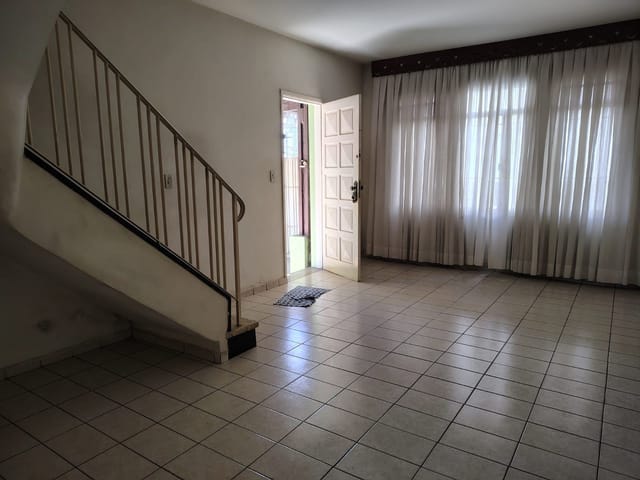 Sobrado com 200m² 3 quartos e 2 banheiros, para alugar, no bairro Vila Mariana em São Paulo