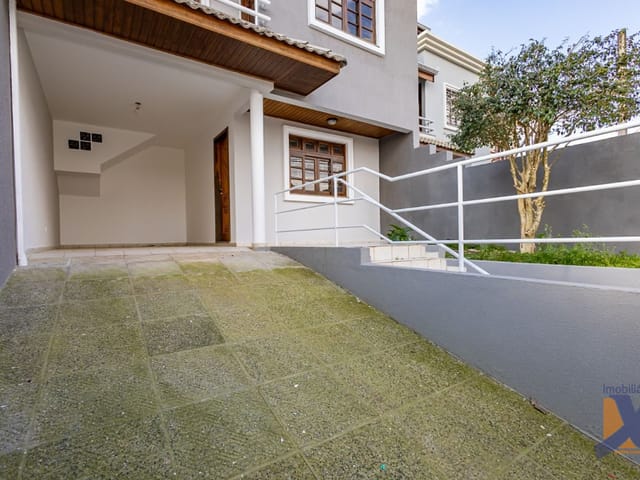 Sobrado com 114m² 3 quartos e 3 banheiros, à venda, no bairro Vista Alegre em Curitiba