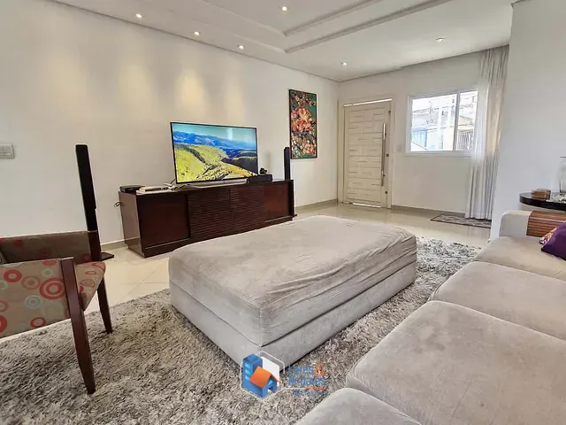 Sobrado com 182m² 3 quartos e 5 banheiros, à venda, no bairro Santa Teresinha em São Paulo