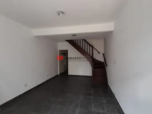 Sobrado 2 quartos e 1 banheiro, para alugar, no bairro Santa Maria em São Caetano do Sul
