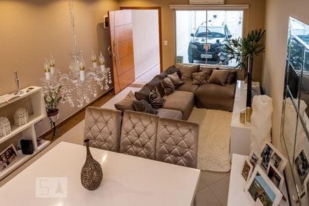 Sobrado com 120m² 3 quartos e 3 banheiros, à venda, no bairro Vila Carrão em São Paulo