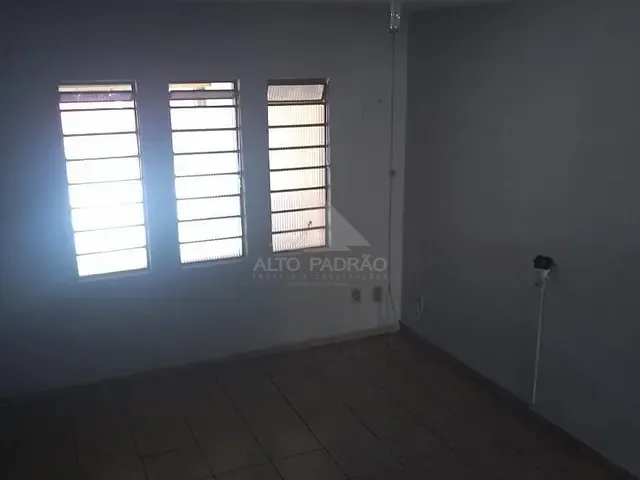 Sobrado com 150m² 2 quartos e 1 banheiro, à venda, no bairro Vila Nossa Senhora das Vitórias em Mauá