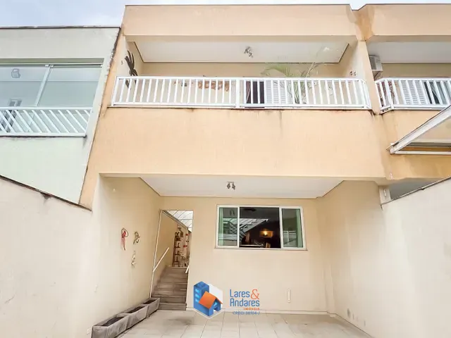 Sobrado com 204m² 4 quartos e 6 banheiros, à venda, no bairro Vila Gumercindo em São Paulo