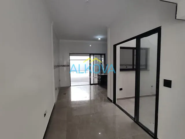 Sobrado com 150m² 3 quartos e 4 banheiros, à venda, no bairro Jardim Vale do Sol em São José dos Campos