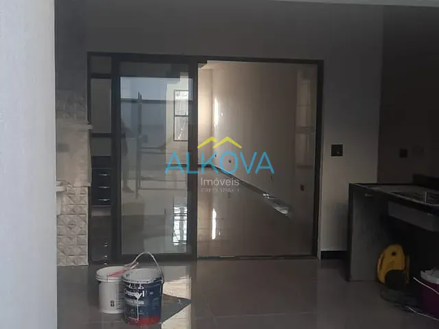 Sobrado com 150m² 3 quartos e 4 banheiros, à venda, no bairro Jardim Vale do Sol em São José dos Campos