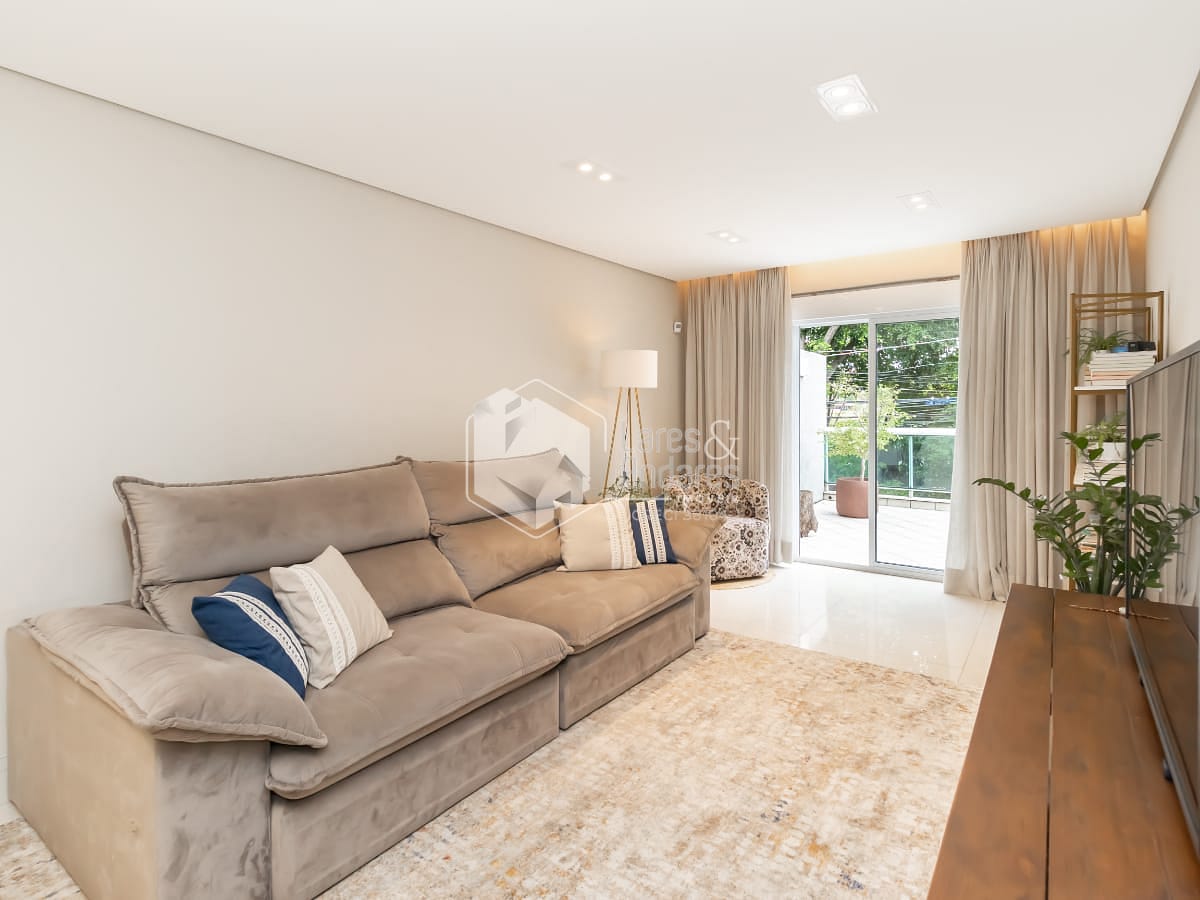 Sobrado, 3 quartos, 217 m² - Foto 2