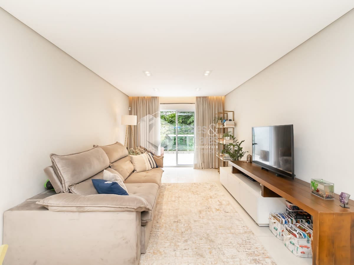 Sobrado, 3 quartos, 217 m² - Foto 1