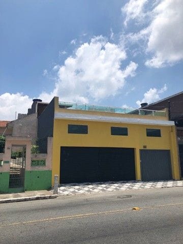 Sobrado com 250m² 4 quartos e 3 banheiros, para alugar, no bairro Penha de França em São Paulo